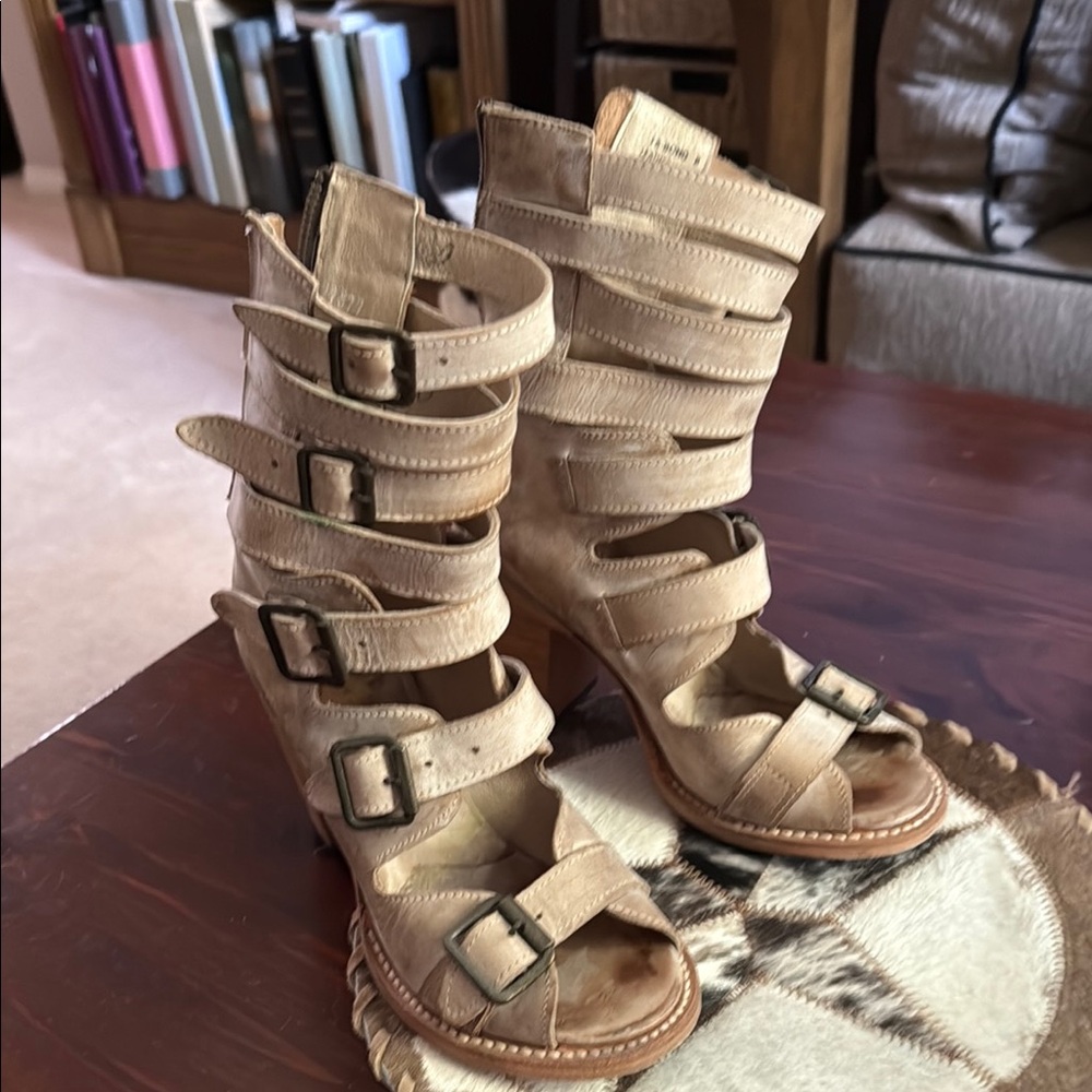 free bird tan leather adjustable sandals size 8